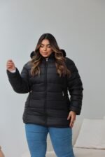 Jaqueta Puffer Dupla Face Plus Size com Capuz e Forro de Pelúcia - Imagem 4