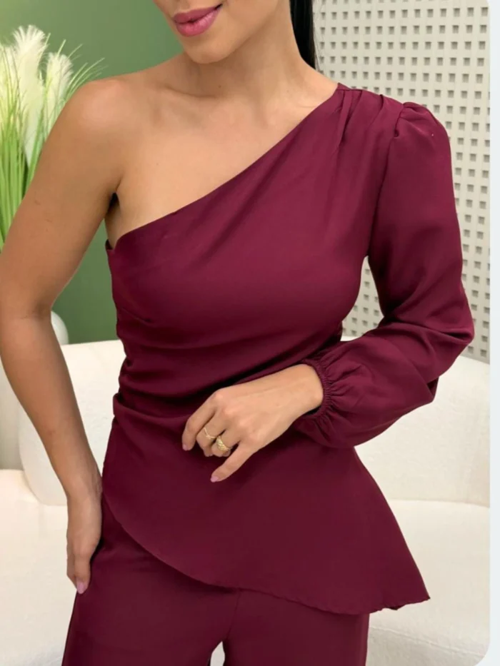 Blusa Ombro Só Vinho - Imagem 1
