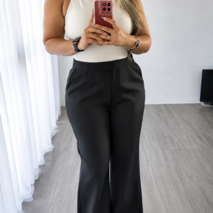 Calça Feminina Flare de Alfaiataria Cintura Alta