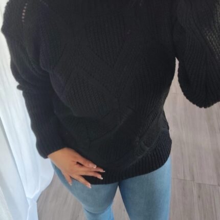Blusa Feminina de Tricot com Tranças Preta