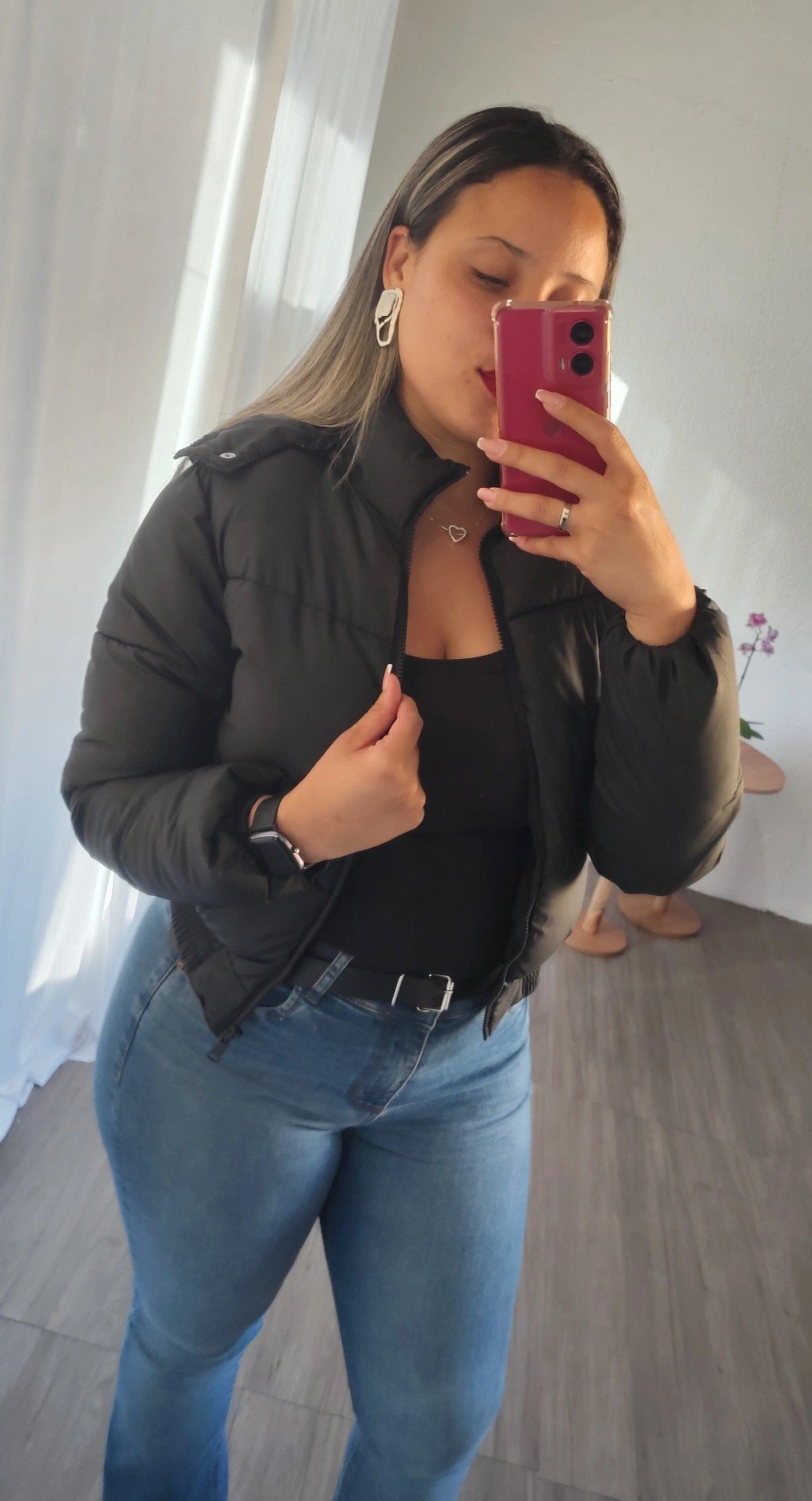 Jaqueta Puffer Cropped Feminina Gola Alta Preta